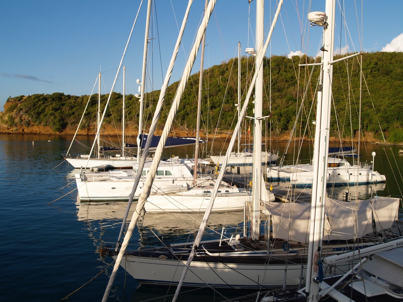 Le Phare Bleu Marina